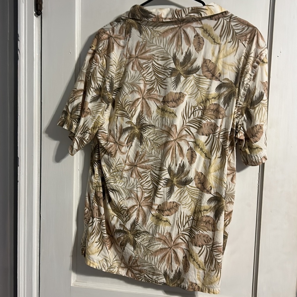 Men’s button down - Picture 3 of 3